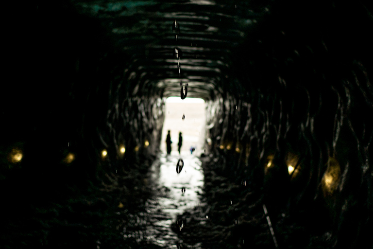 Da Gullfoss: Grotta di ghiaccio di Langjökull e tour in motoslitta