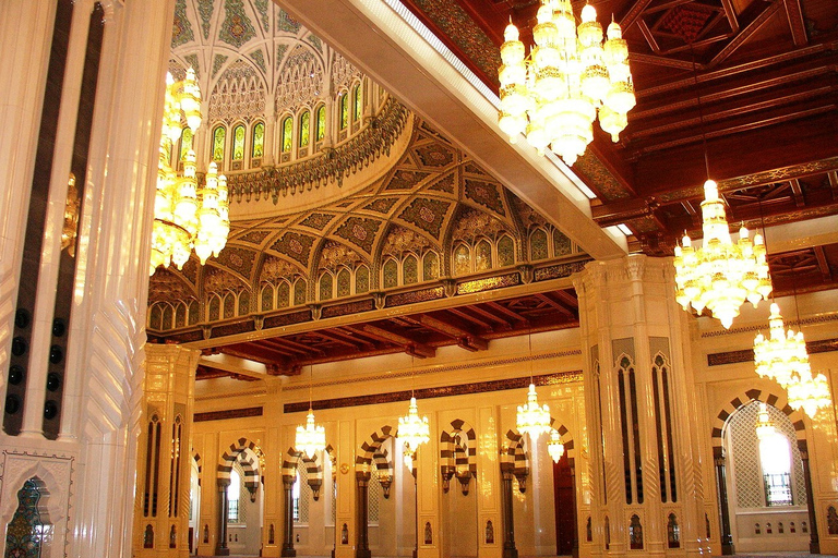 Muscat: Half-Day City Sightseeing Tour & Grand Mosque Visit