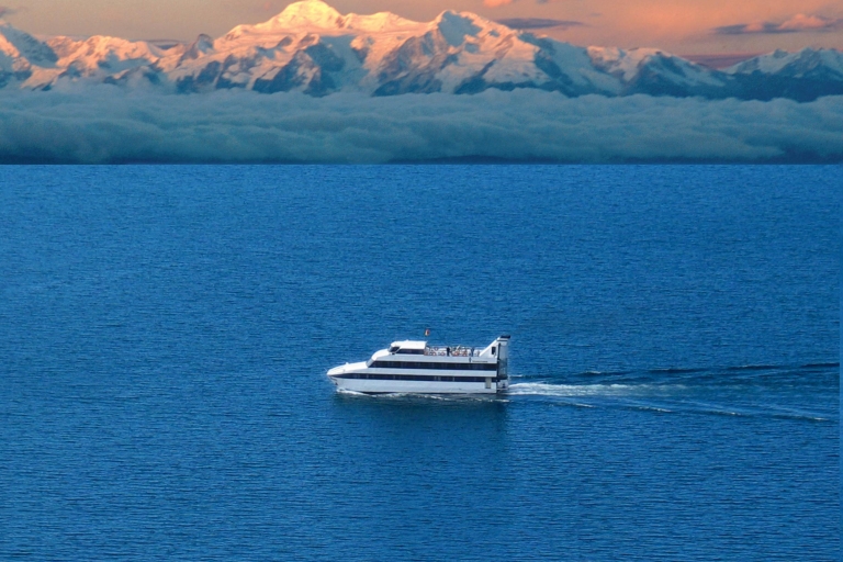 La Paz: crucero en catamarán por el lago Titicaca