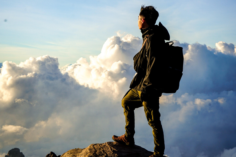 Bali/berg Agung: Privé trektocht zonsopgangZonsopgang trektocht vanaf Besakih Tempel met hotel transfer
