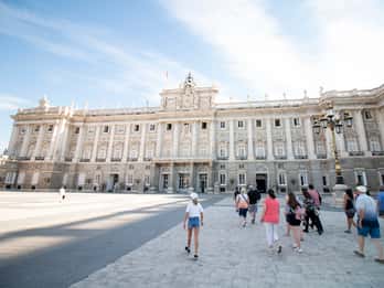 Königspalast von Madrid: Führung ohne Anstehen Königspalast von Madrid: Führung ohne Anstehen