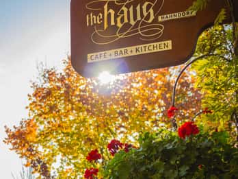 From Adelaide: Hahndorf and Barossa Valley with Winery Lunch