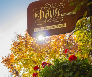 From Adelaide: Hahndorf and Barossa Valley with Winery Lunch