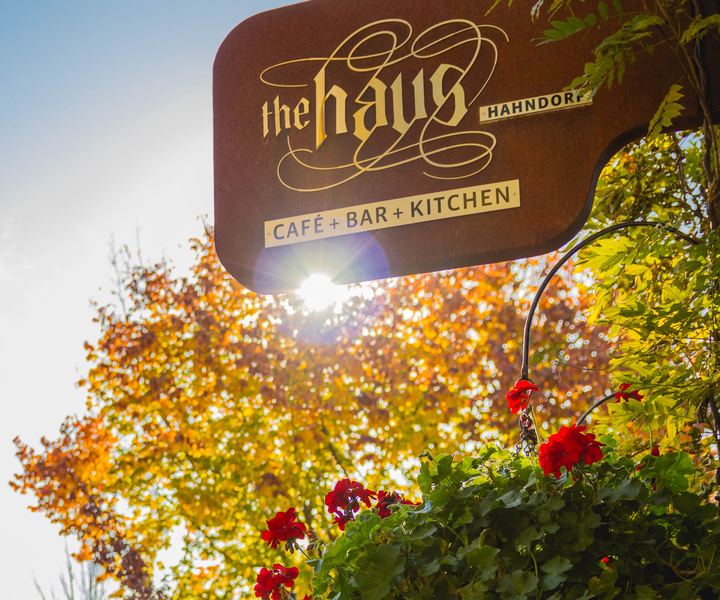 From Adelaide: Hahndorf and Barossa Valley with Winery Lunch
