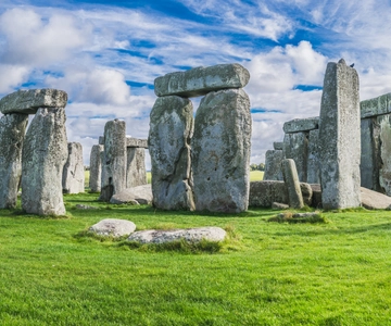 From London: Stonehenge Inner Circle & Windsor Open Top Bus