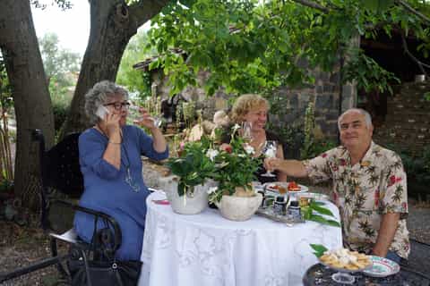 Rome: Private Lunch and Wine Tasting in the Countryside