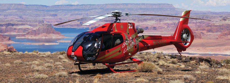 Strona: Horseshoe Bend Air and Tower Butte Lądowanie helikoptera
