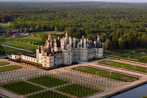 Touraine: Château d&#039;Amboise and Château du Clos Lucé TourChâteau d&#039;Amboise and Château du Clos Lucé Tour