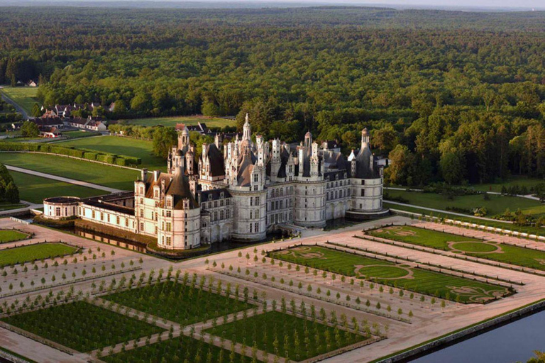 Touraine: Château d'Amboise i Château du Clos Lucé TourChâteau d'Amboise, Château du Clos Lucé i Chambord