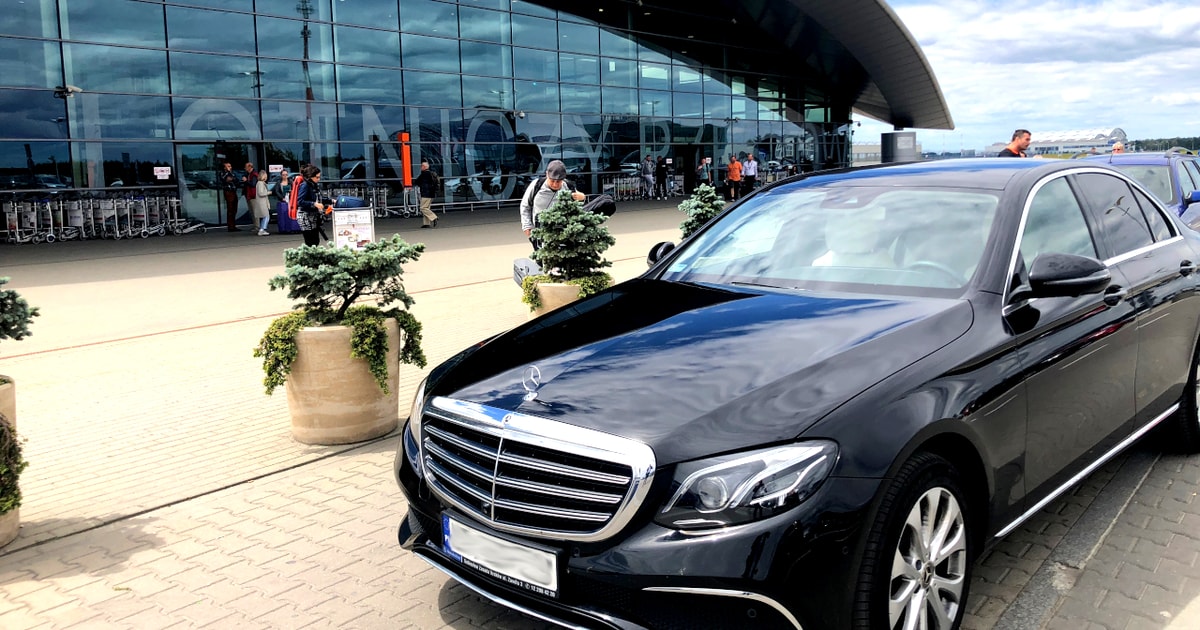 Park Inn Radisson Flughafen Krakau Taxi www.getyourguide.de