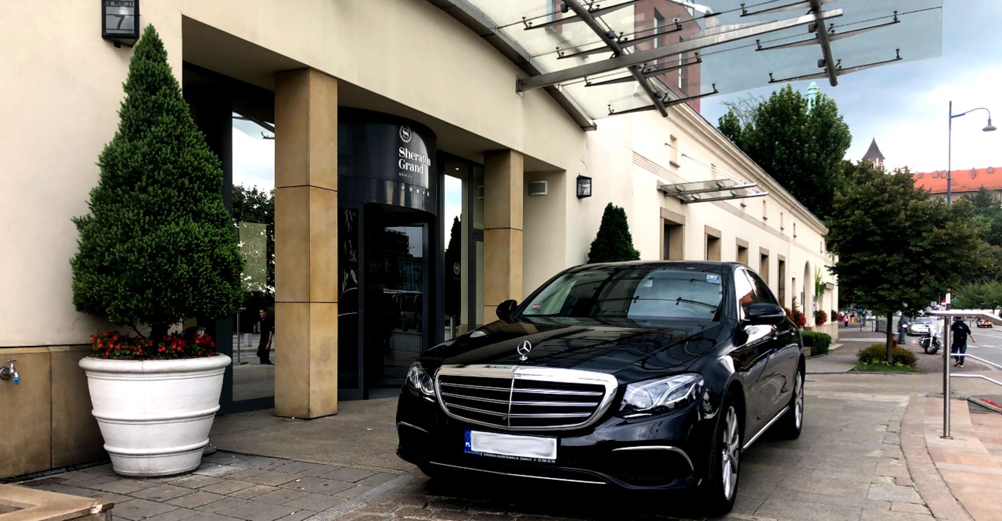 Krakow, Private Transfer to/from Krakow Airport (KRK) - Housity