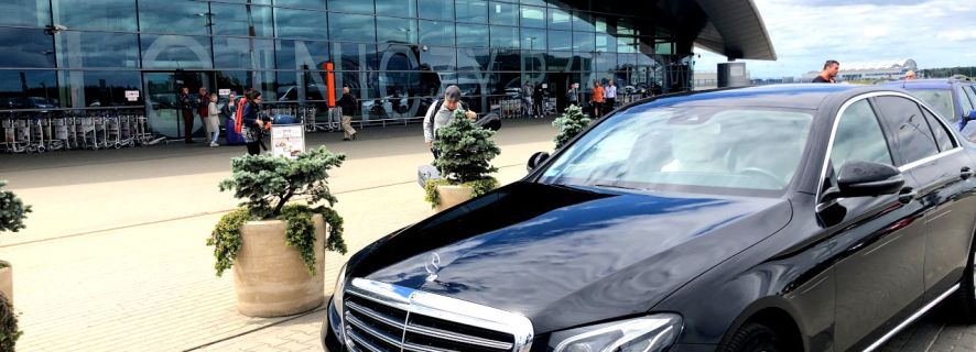 Krakow: Private Airport Transfer to/from Katowice