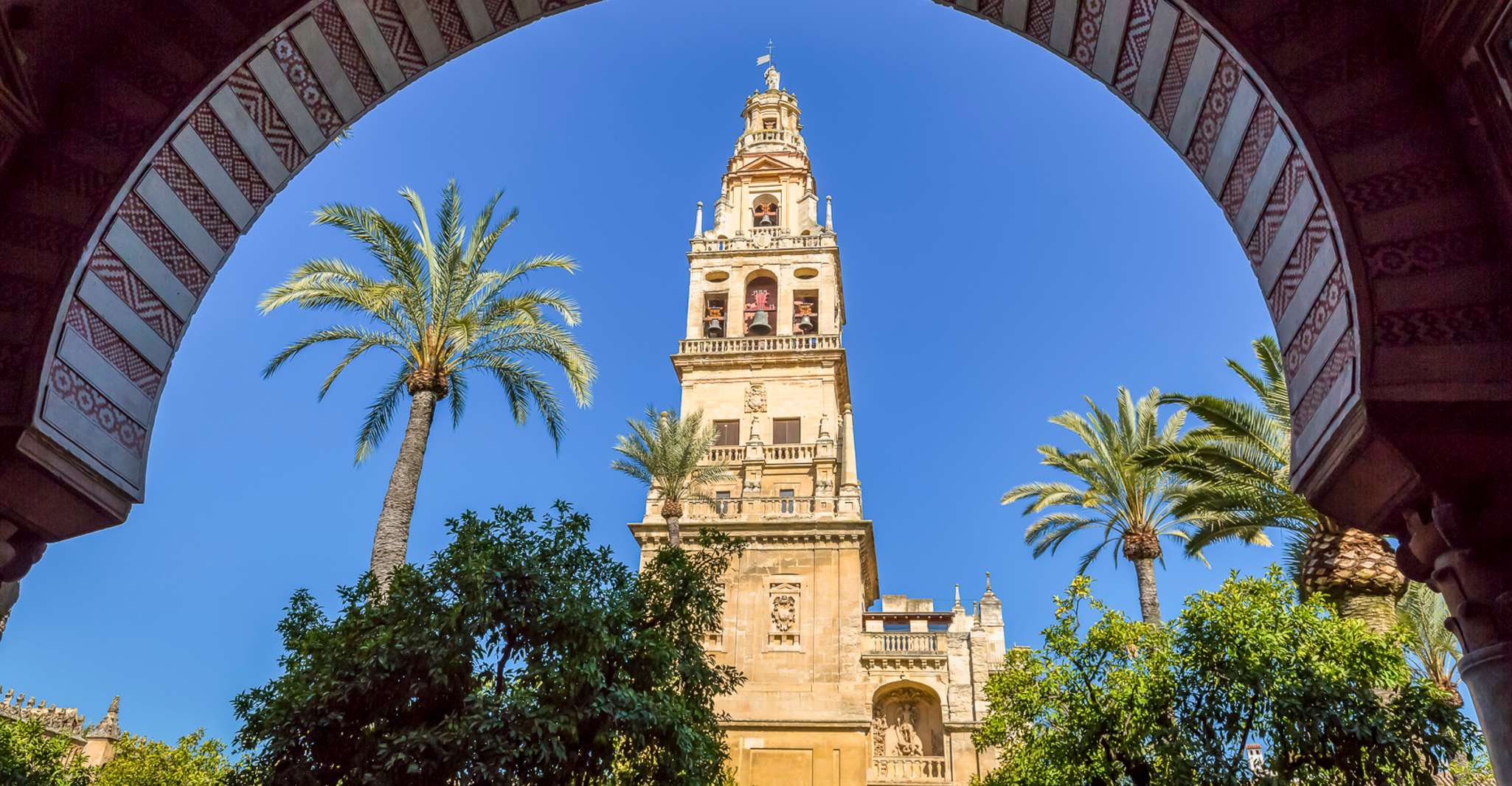 Andalusien und Barcelona 7-Tage-Paket-Tour ab Madrid - Hizvo