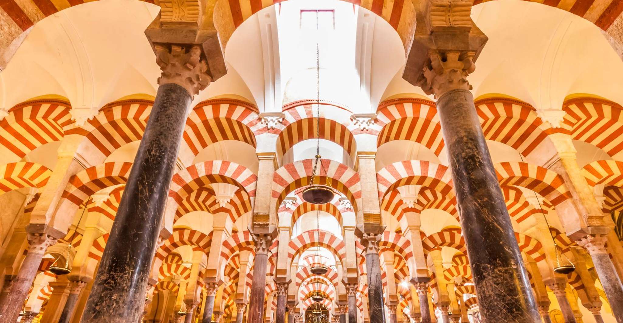 Andalusien und Barcelona 7-Tage-Paket-Tour ab Madrid - Hizvo