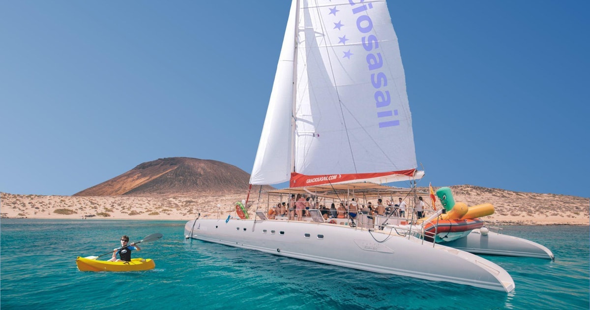 Depuis Lanzarote Excursion à la voile autour de La Graciosa