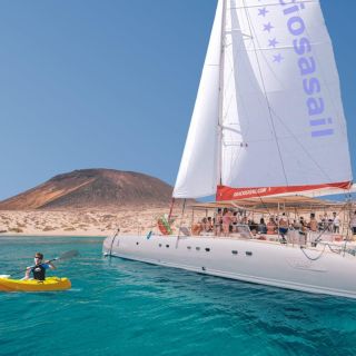 From Lanzarote: Sailing Day Trip Around La Graciosa