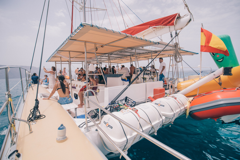 Da Lanzarote: Escursione in barca a vela intorno a La GraciosaLa Graciosa: escursione in barca a vela da Lanzarote