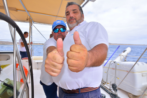 Da Lanzarote: Escursione in barca a vela intorno a La GraciosaLa Graciosa: escursione in barca a vela da Lanzarote