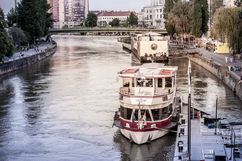 boat tour vienna