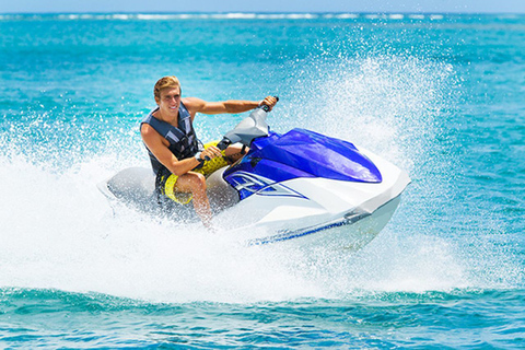 Carthagène : Location de jet skiLocation de jet ski pendant 1 heure sans ramassage à l&#039;hôtel