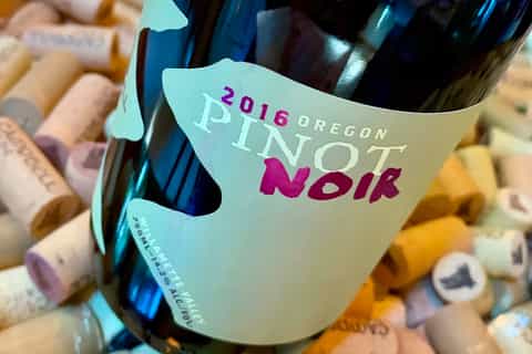 Portland: 5-Hour Willamette Valley Wine Tour with Tastings