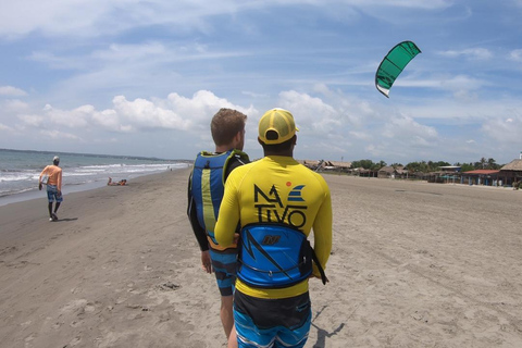 Cartagena: Private Kitesurfing Classes 1-hour Private Kitesurfing Class
