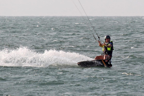 Cartagena: Private Kitesurfing Classes 9-hour Private Kitesurfing Class