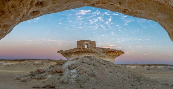 Doha: Mushroom Rocks & Serra Sculptures Guided Tour