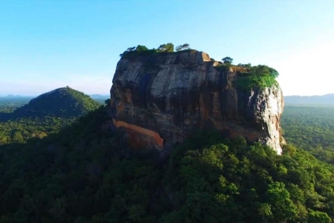 Desde Bentota: excursión de un día a Sigiriya y al templo de Dambulla
