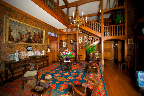 Dunedin: Peninsula with Lanarch Castle gardens & Olveston