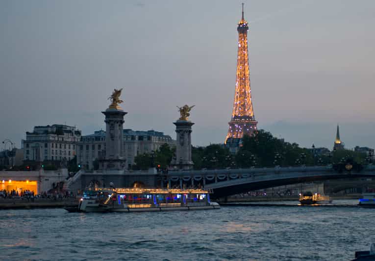 Paris Hopon Hopoff Bus Tour Tickets GetYourGuide