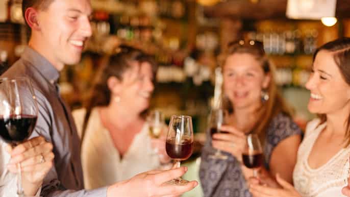 seville evening tapas and wine tasting tour