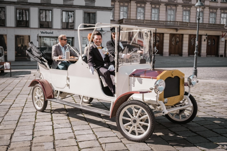 Wiedeń: Culinary Sightseeing Tour in Electric Vintage Car