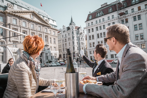 Wiedeń: Culinary Sightseeing Tour in Electric Vintage Car