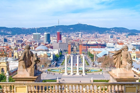 Barcelone: visite de la Sagrada Familia et de la ville avec prise en charge à l'hôtelVisite en petit groupe en anglais