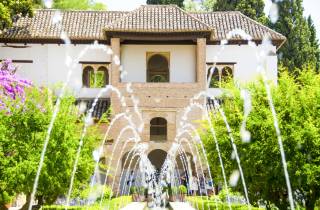 Alhambra, Nasridenpaläste und Albaicin Tour