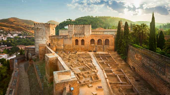 alhambra and granada day tour from roquetas de mar almeria