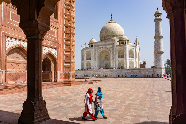 Taj Mahal: visite de groupe partagée avec transfert de New DelhiPrise en charge et retour à l'hôtel