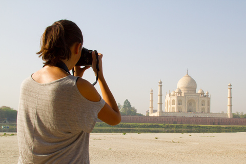 Taj Mahal: visite de groupe partagée avec transfert de New DelhiPrise en charge et retour à l'hôtel