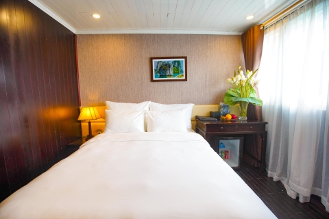 From Hanoi: 4 star Halong Bay Paloma Cruise 2D1N Trip Deluxe Ocean View Double/Twin Cabin With Hotel Pick-Up