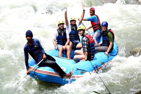 Krabi: Rafting in acque bianche, cascata e tempio delle scimmieKrabi: rafting sulle rapide, cascata e tempio delle scimmie