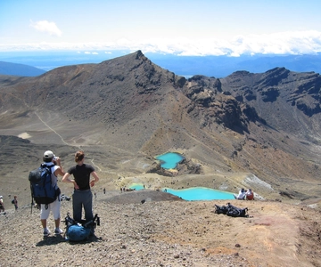 Tongariro Alpine Crossing: Hike Trail Roundtrip Shuttle