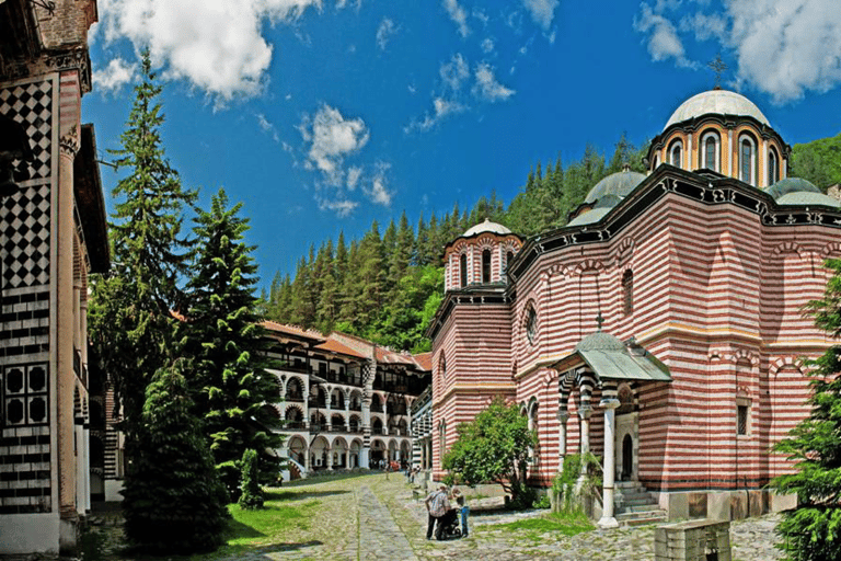 Desde Sofía: viaje autoguiado a monasterio de Rila y PlovdivExcursión autoguiada con transporte compartido