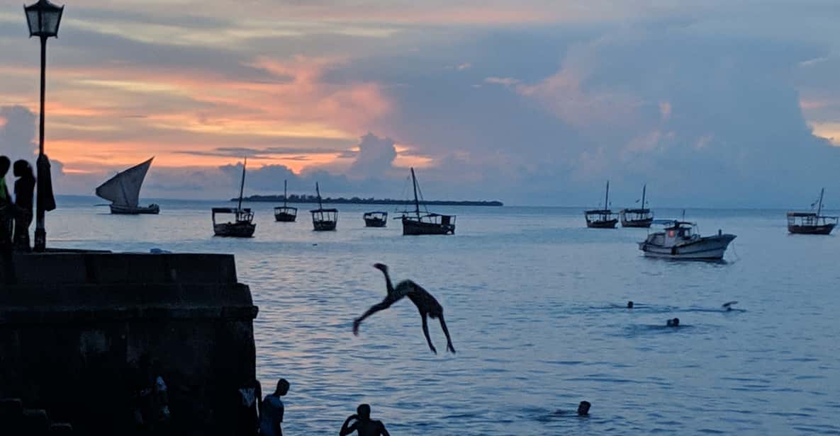 Stonetown: Food Markets and Street Food Walking Tour