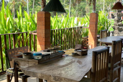 Ubud: 3-Hour Batik Making Class