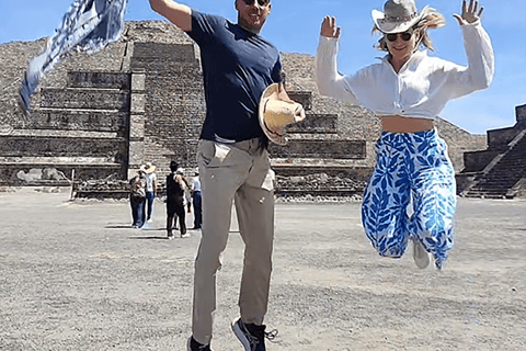 Mexico City: Private Customizable Tour with Guide & Vehicle Chapultepec Area: Castle, Anthropology museum, Polanco