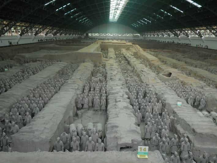 Guided Xi'an Bus Tour of Emperor Qin's Terracotta Army | GetYourGuide