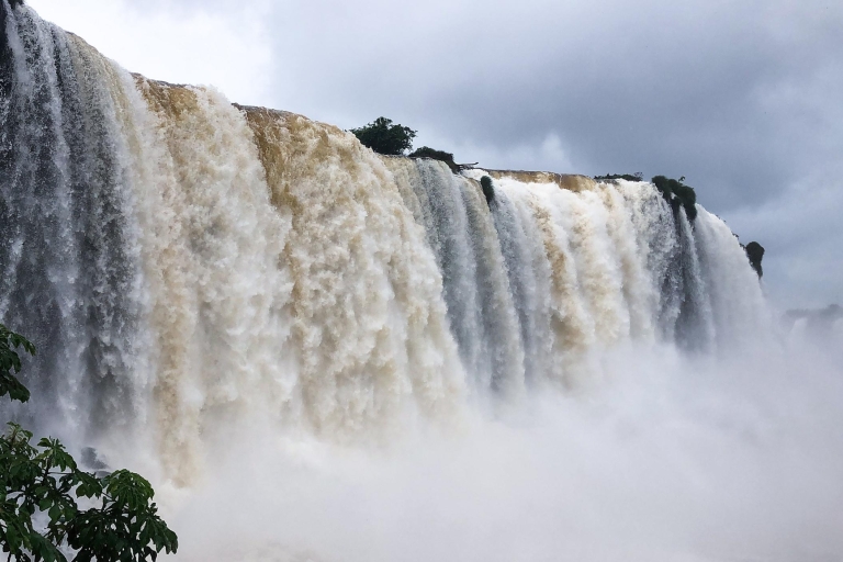 Ab Puerto Iguazú: Halbtagestour Brasilianische Iguazú-FälleTour mit Hotelabholung in Puerto Iguazú (Argentinien)