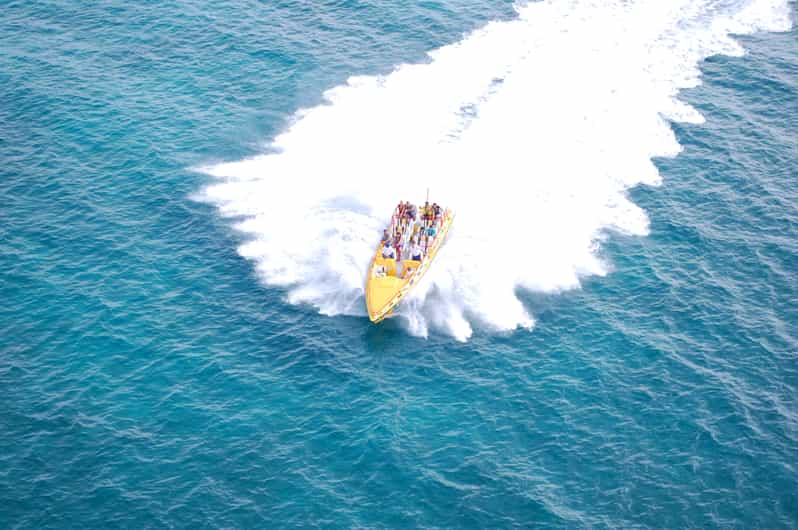 speed boat cancun