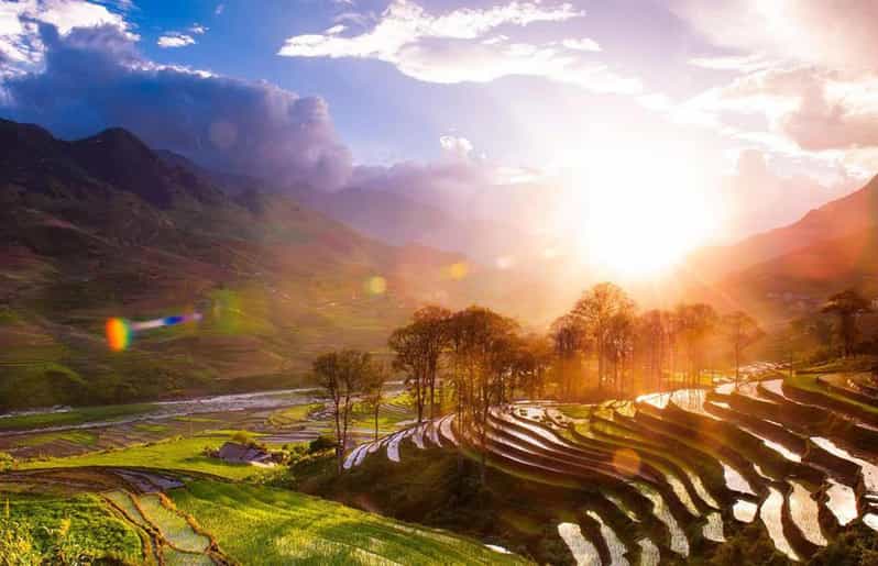 Sa Pa: Private Guided Tour on a Motorbike with Lunch